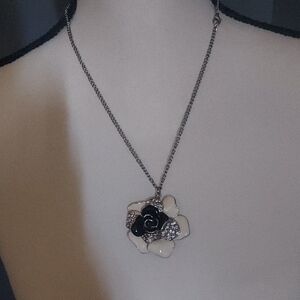 Floral Pendant Necklace